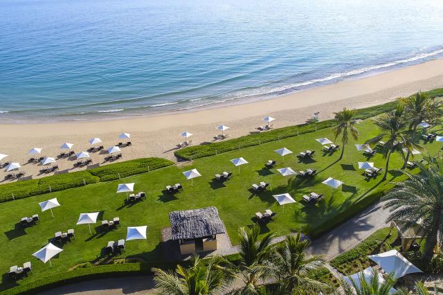 Pláž Shangri-La Barr Al Jissah Resort & Spa, Al Bandar