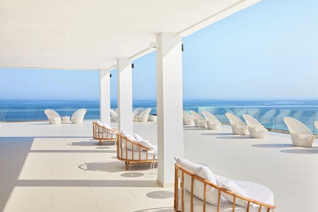 Reštaurácia v Grecotel Lux Me White Palace