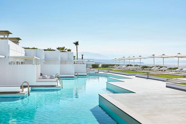 Izba s bazénom v Grecotel Lux Me White Palace