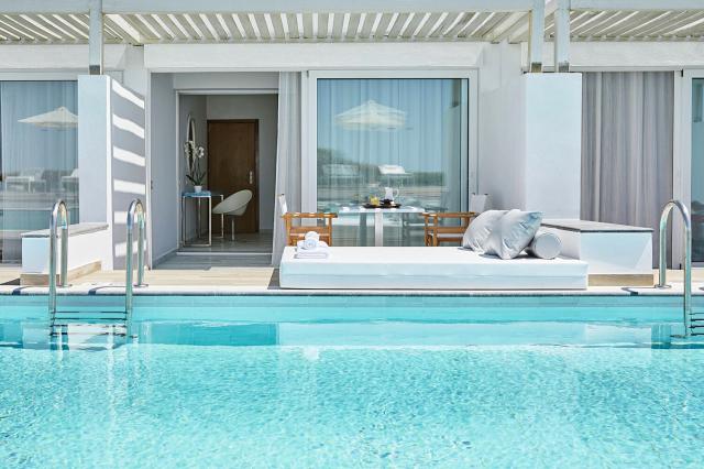 Izba v Grecotel Lux Me White Palace