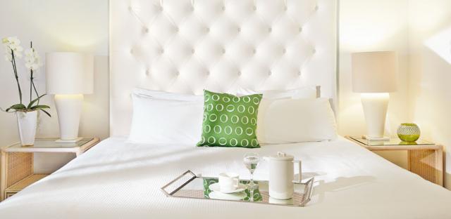 Swim-Up Family Guestroom