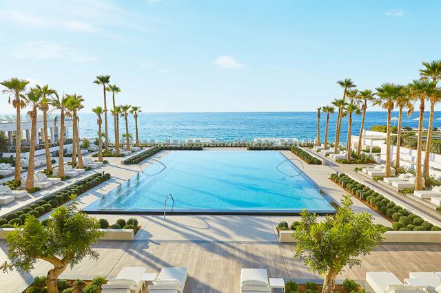 Areál v Grecotel Lux Me White Palace