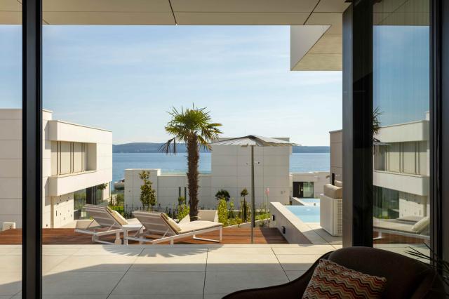 Grand Villa