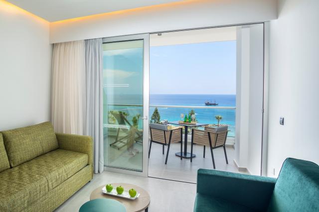 Cavo Maris Beach