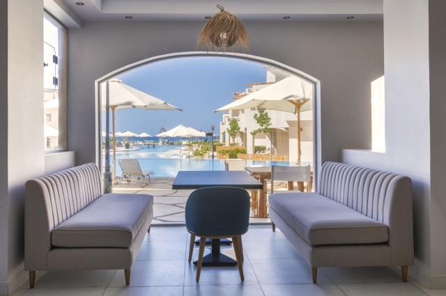 Aqua Heneish Beach