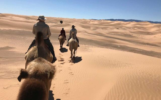 Mongolsko - Tri krásy Gobi a sviatok Naadan