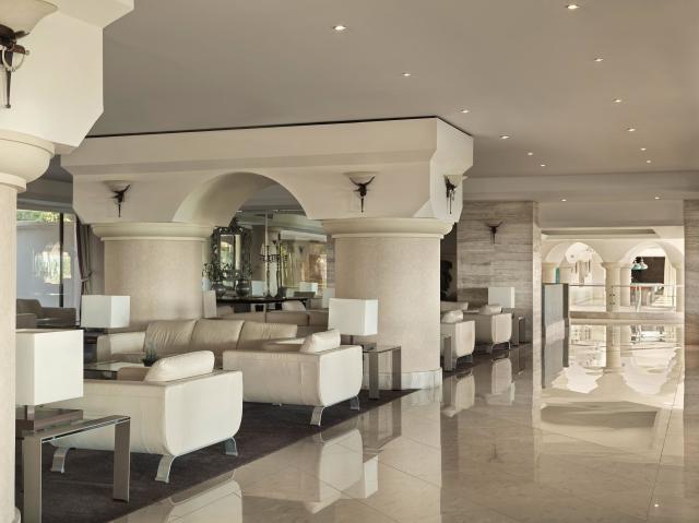 Esperos Palace