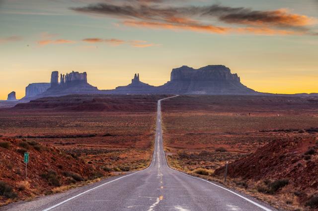 Monument Valley - celá krajina prešla do rúk kmeňa Navajo