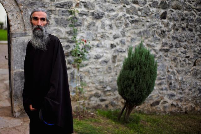 Kláštor Morača a pravoslávny mních, ktorý je pre naše deti riad