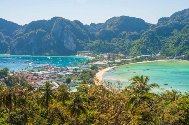 Krásny výhľad na Koh Phi Phi, pre ktorý si záujemcovia spravia 