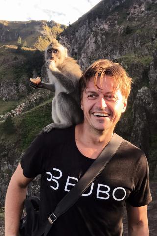 Na Bali sú priateľskí ľudia aj zvieratá.
foto : Ľuboš FELLNER —