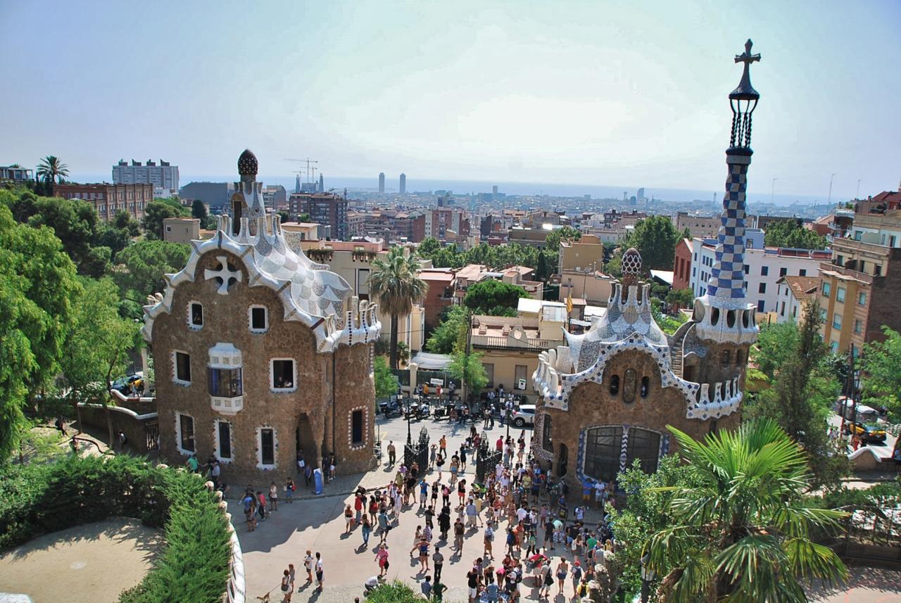 Nikto nie je s Barcelonou tak poprepletaný ako geniálny archite