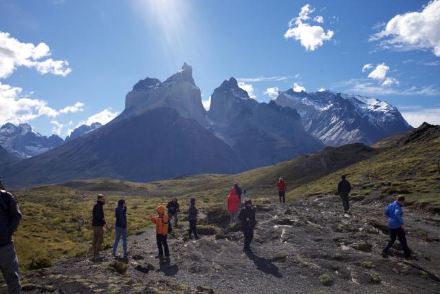  skupina v národnom parku Torres del Paine. Tieto túry sa radia