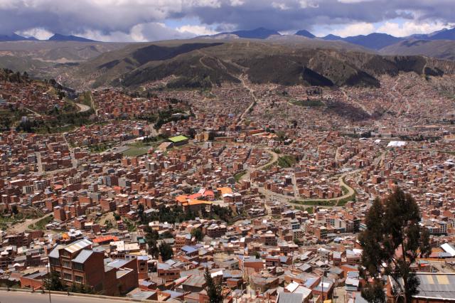 La Paz zaberá celé obrovské údolie