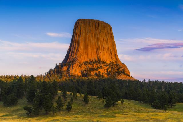 Devils Tower je prírodný unikát, ktorý preslávil sci-fi film St