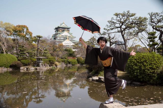 Spolupracujeme s miestnymi sprievodcami, aby sme vám Japonsko p