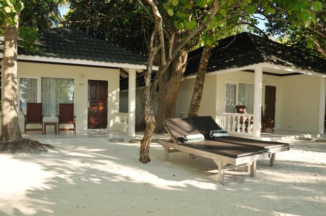 Beach bungalov leží priamo na pláži len pár metrov od mora. Môž