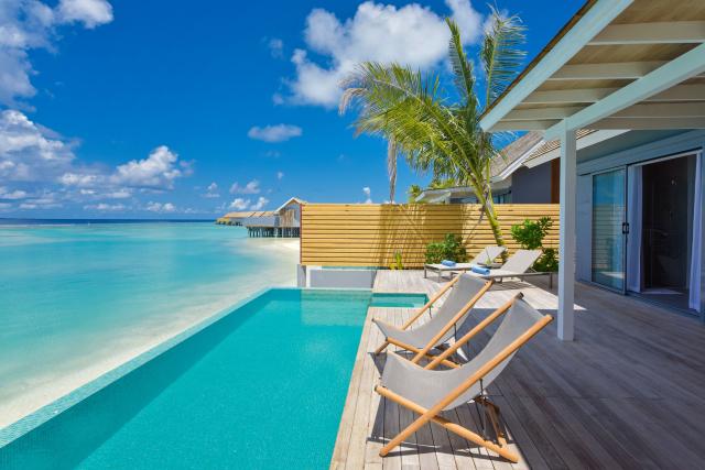 Ubytovanie typu Sunset pool villa. foto: Kuramathi Maldives