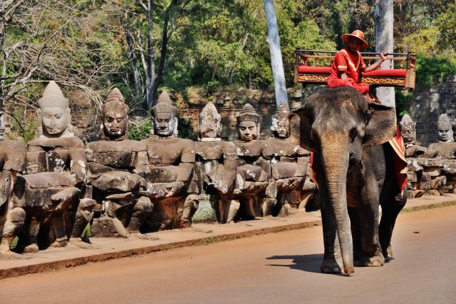 Chrámy Angkoru do hĺbky a netradične - Bayon.
foto: Tomáš KUBUŠ