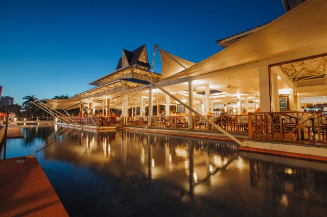 Hotel Royal Decameron - Reštaurácia El Canal sa orientuje preva