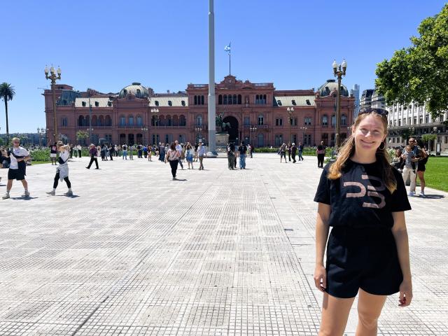 Na Plaza de Mayo pred Casa Rosada. Foto: Lucia Krupčiaková