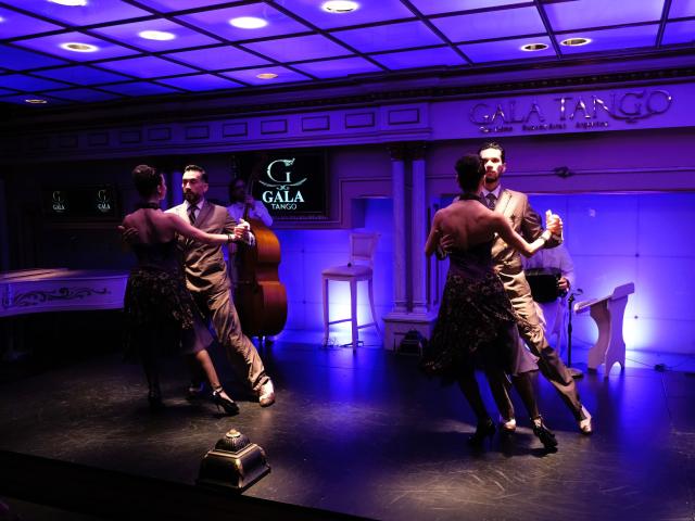 Pulzujúca tango show - večer plný vášne na scéne (fakultatívne)