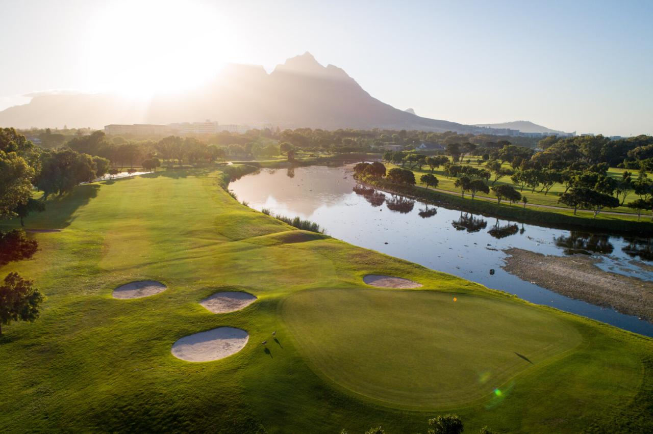 "Stará dáma Afriky", golfové ihrisko Rondebosch Golf Club