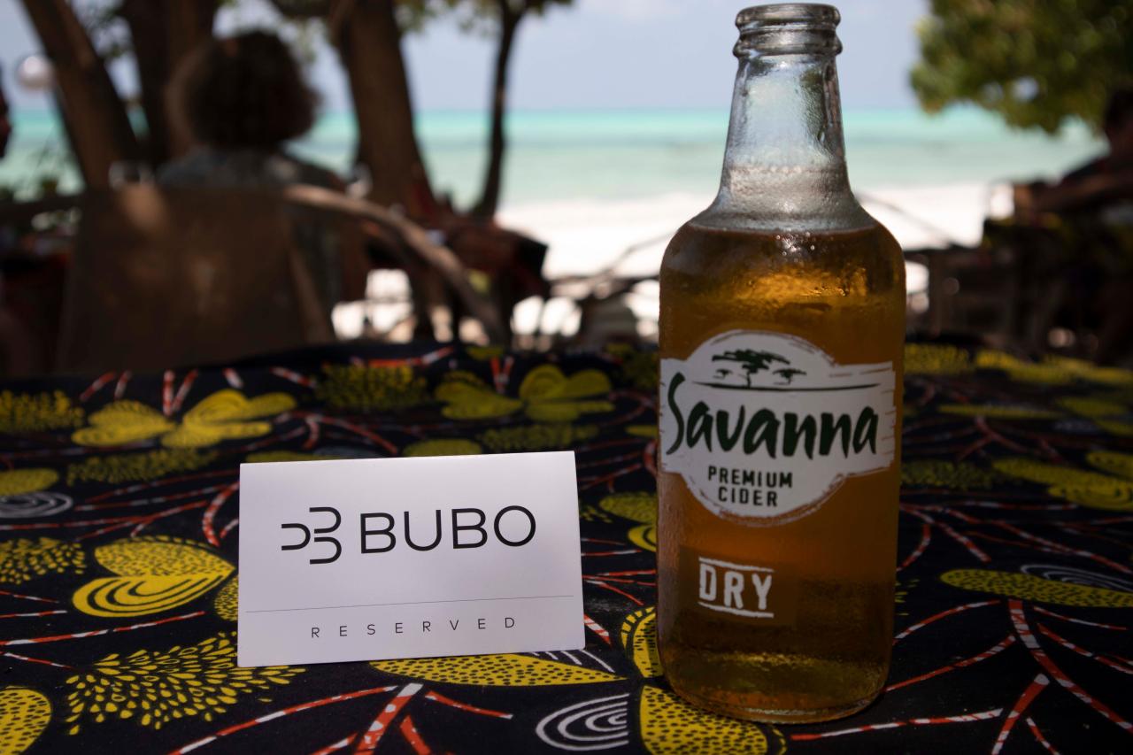 Nápoj s výhľadom na pláže Zanzibaru. Boli sme tu! foto: Nikola