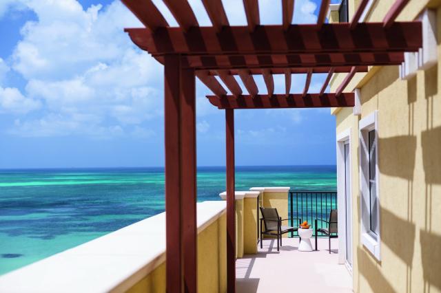 Oddychujte v hoteli Ritz na tropickom ostrove Aruba