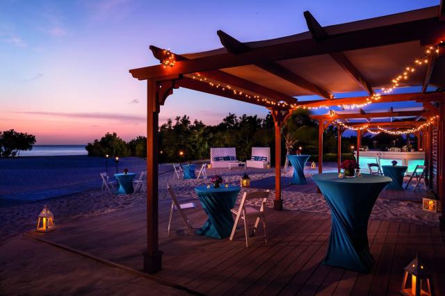 Oddychujte v hoteli Ritz na tropickom ostrove Aruba