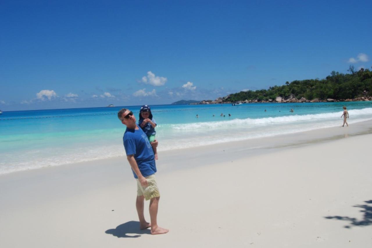 Praslin, ostrov vhodný na aktívnu rodinnú dovolenku.