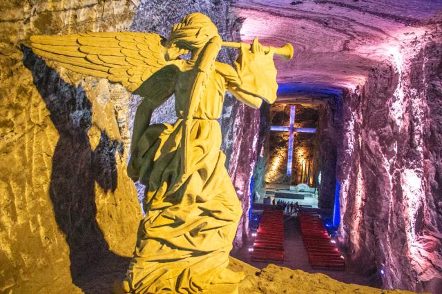 Slaný angel. Zipaquira je vskutku úžasná. Hneď vedľa baní na sm