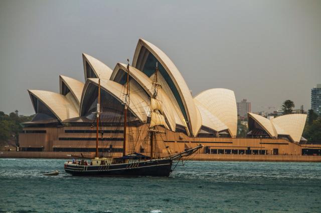 Opera, skvost Sydney, je krásna z každej strany a za každého po