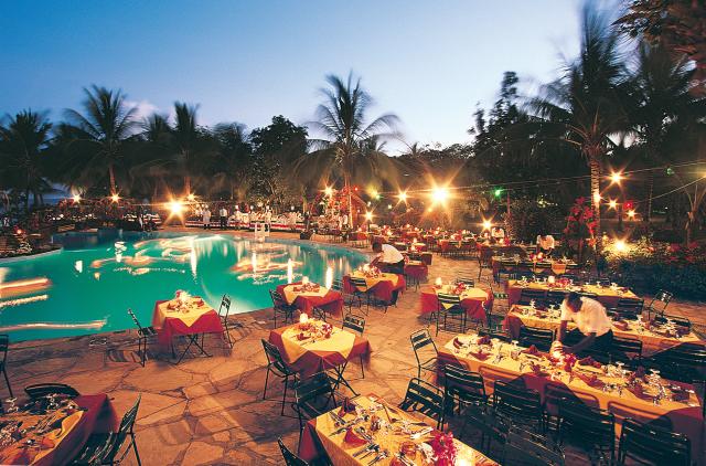 Sandies Tropical Village.