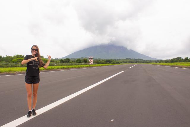 Prechádzali ste sa už po letiskovej dráhe? Na Ometepe sa to dá.