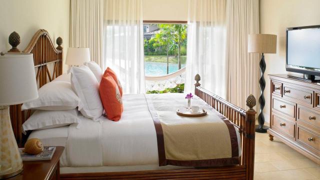 Posledné dni luxusu. Komu sa bude chcieť domov? Foto: Buenavent