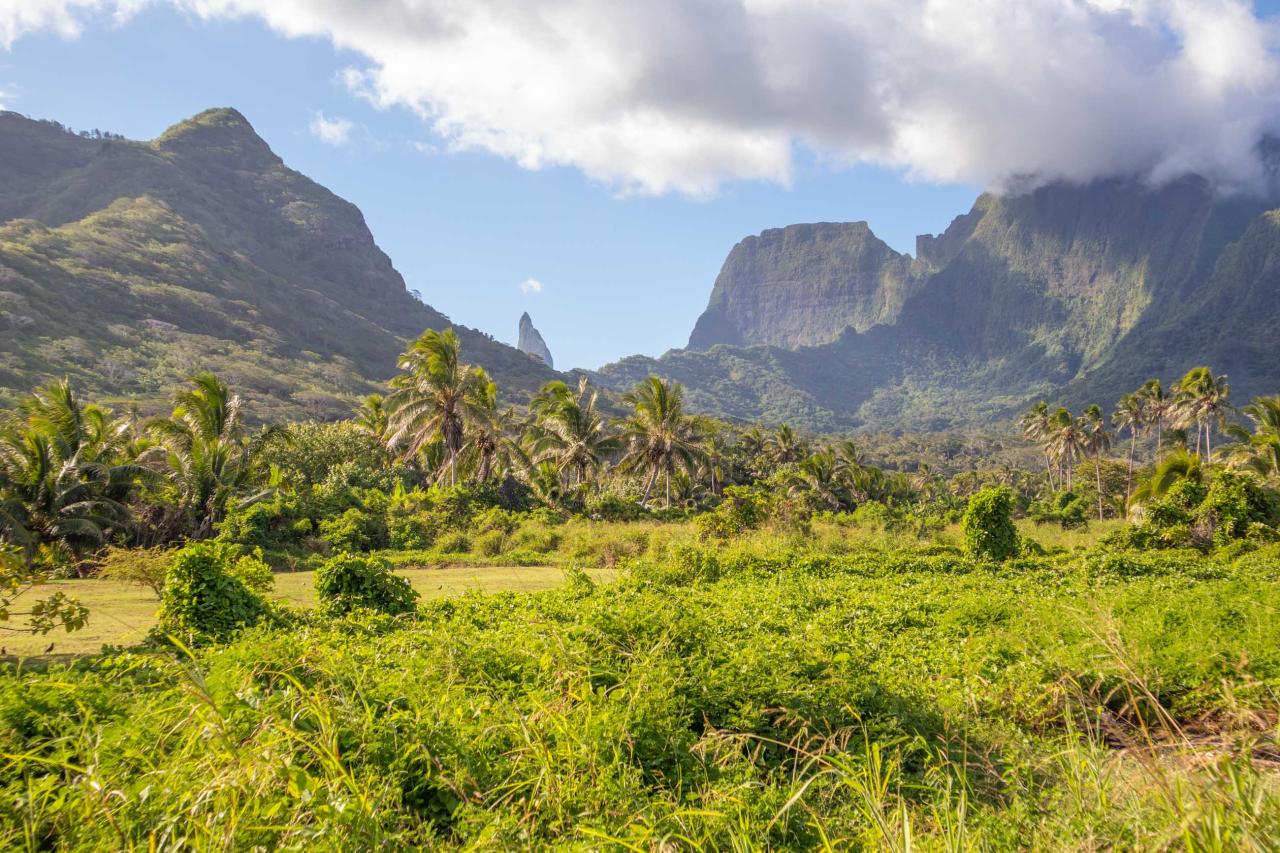 O deň mladší, plní elánu preletíme na ostrov MOOREA. Krátky 7 m