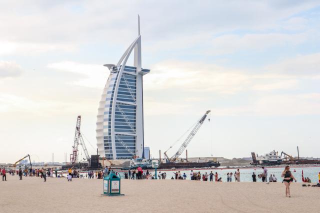 Najslávnejší hotel v Dubaji a azda aj na celom svete. JeDeň jed