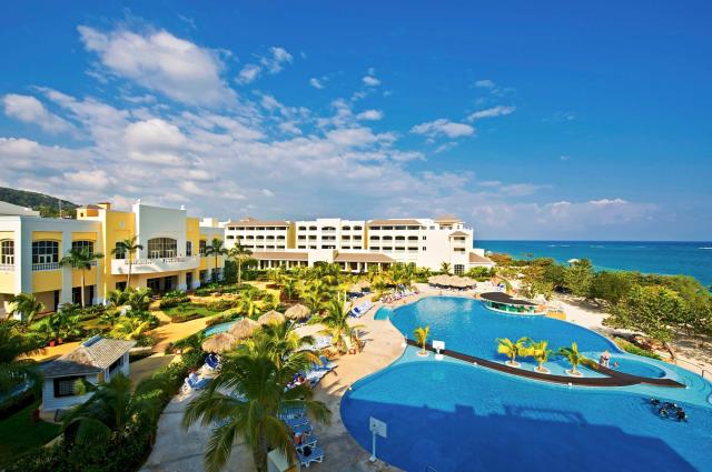 Jamajka - Iberostar Rose Hall. Tu sa určite zrelaxujete.