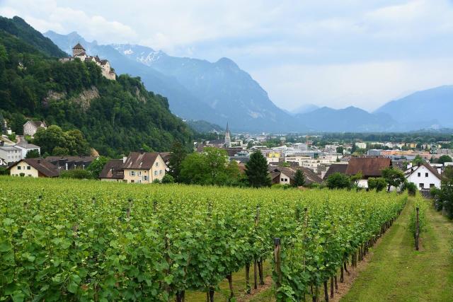 Vaduz. Čo nám ponúkne štvrtá najmenšia krajina Európy? foto: Fr