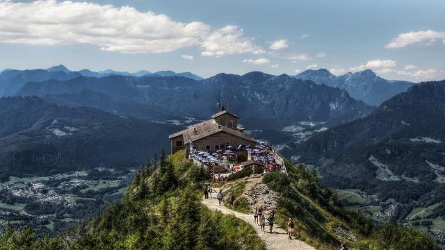 Hitlerovo Orlie hniezdo v BerchtesgaDeňe. Lúčime sa s Alpami. O