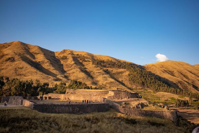 Pevnosť Sacsayhuaman - jedná z mnohých krásnych zastávok na záj