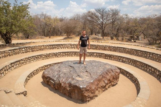 Namíbia - Hoba meteorit je najväčší doteraz nájDeňý meteorit na