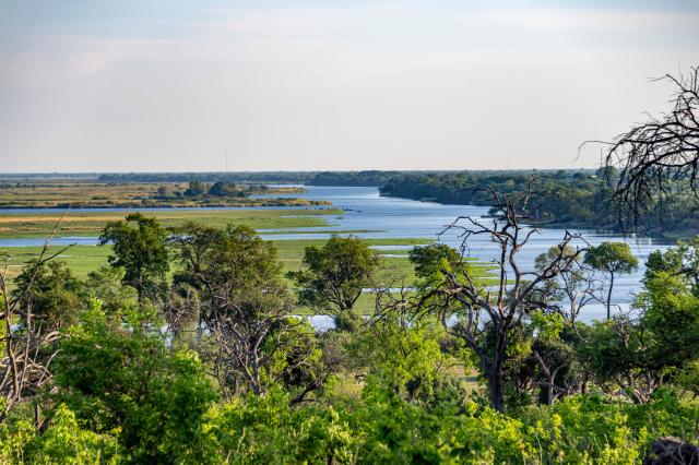 Jedinečný zážitok je umocnený zapadajúcim africkým slnkom. foto