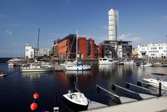 Stavba Turning Torso v Malmö.
foto: Jozef ZELIZŇÁK – 