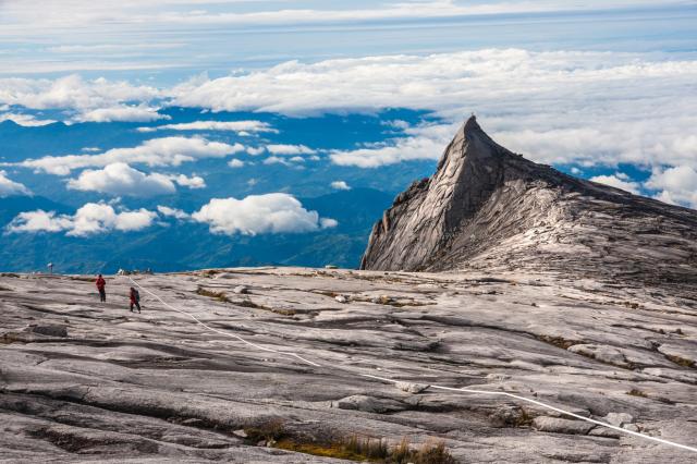 Mount Kinabalu je najvyšším vrcholom celej Malajzie