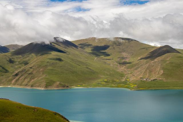 Yamdrok Tso. JeDeň z prírodných skvostov Tibetu. foto: Nikola D