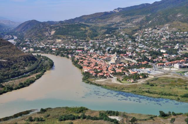 Posvätné miesto Mtšketu postavili na sútoku riek Mtkvari a Arag