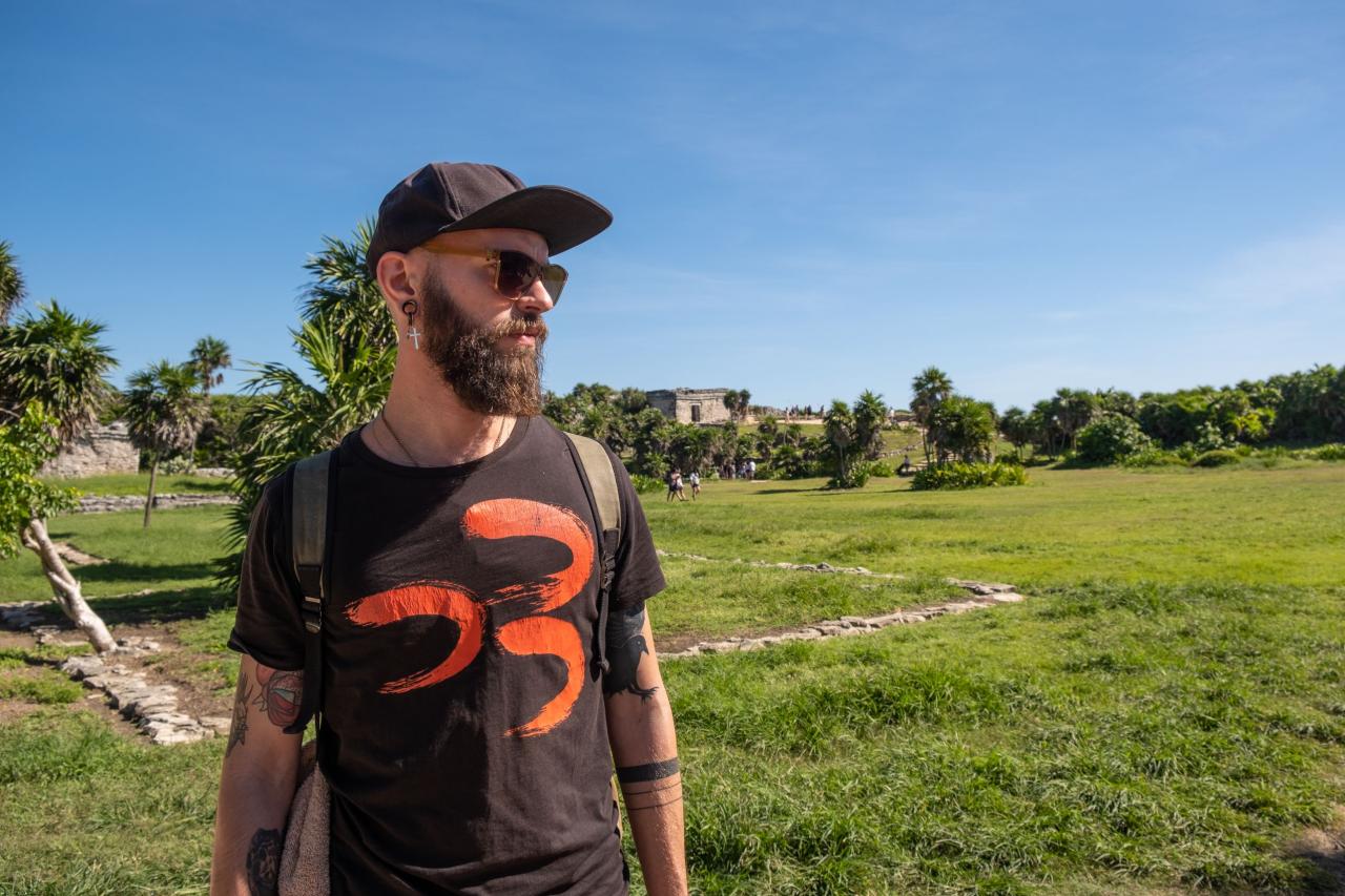 Netreba si mýliť archeologickú zónu Tulum a mesto Tulum. Obe sa