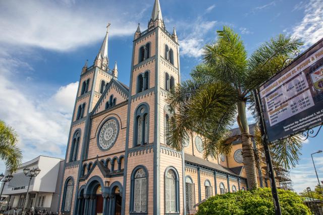 Katedrála sv. Petra a Pavla. foto: Ľubor Kučera – 